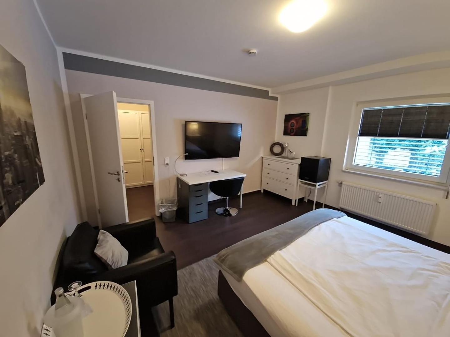 Hotel Zum Postwagen 3*